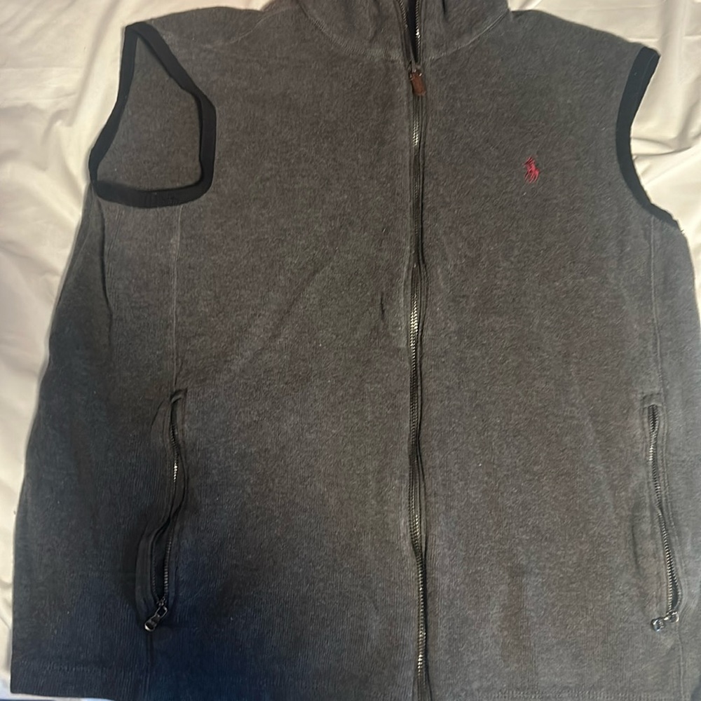 Men’s polo vest medium